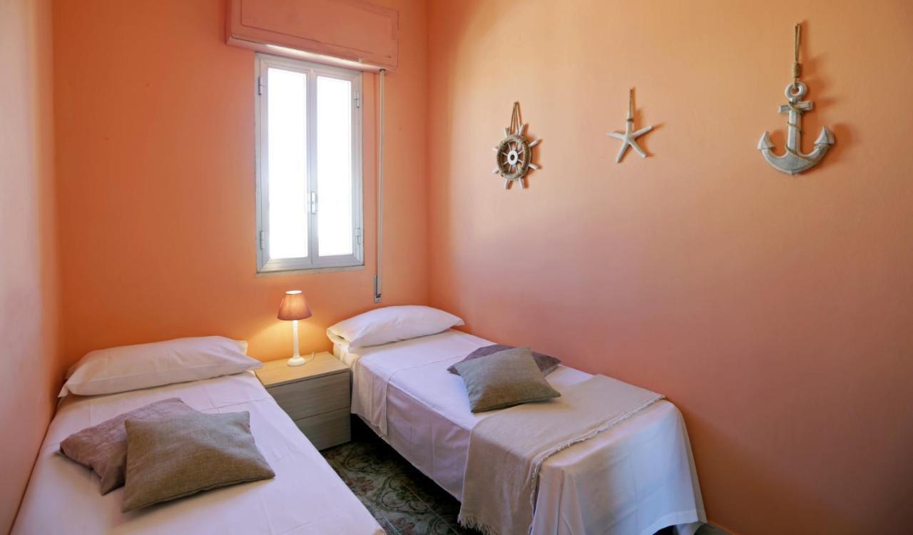 Casa Barca - Le Chiavi Degli Iblei Apartment Punta Braccetto Exterior photo
